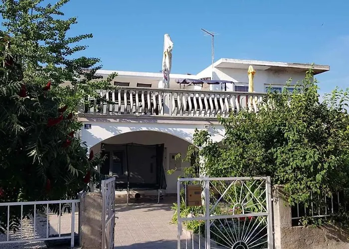 Apartments In Pirovac 34905