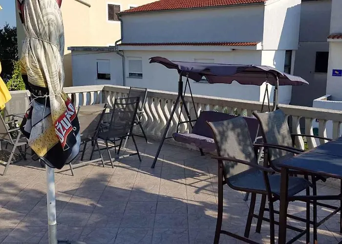 Apartments In Pirovac 34905