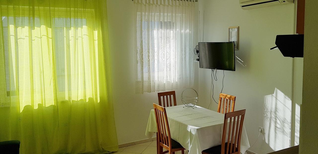 Apartment In 34905